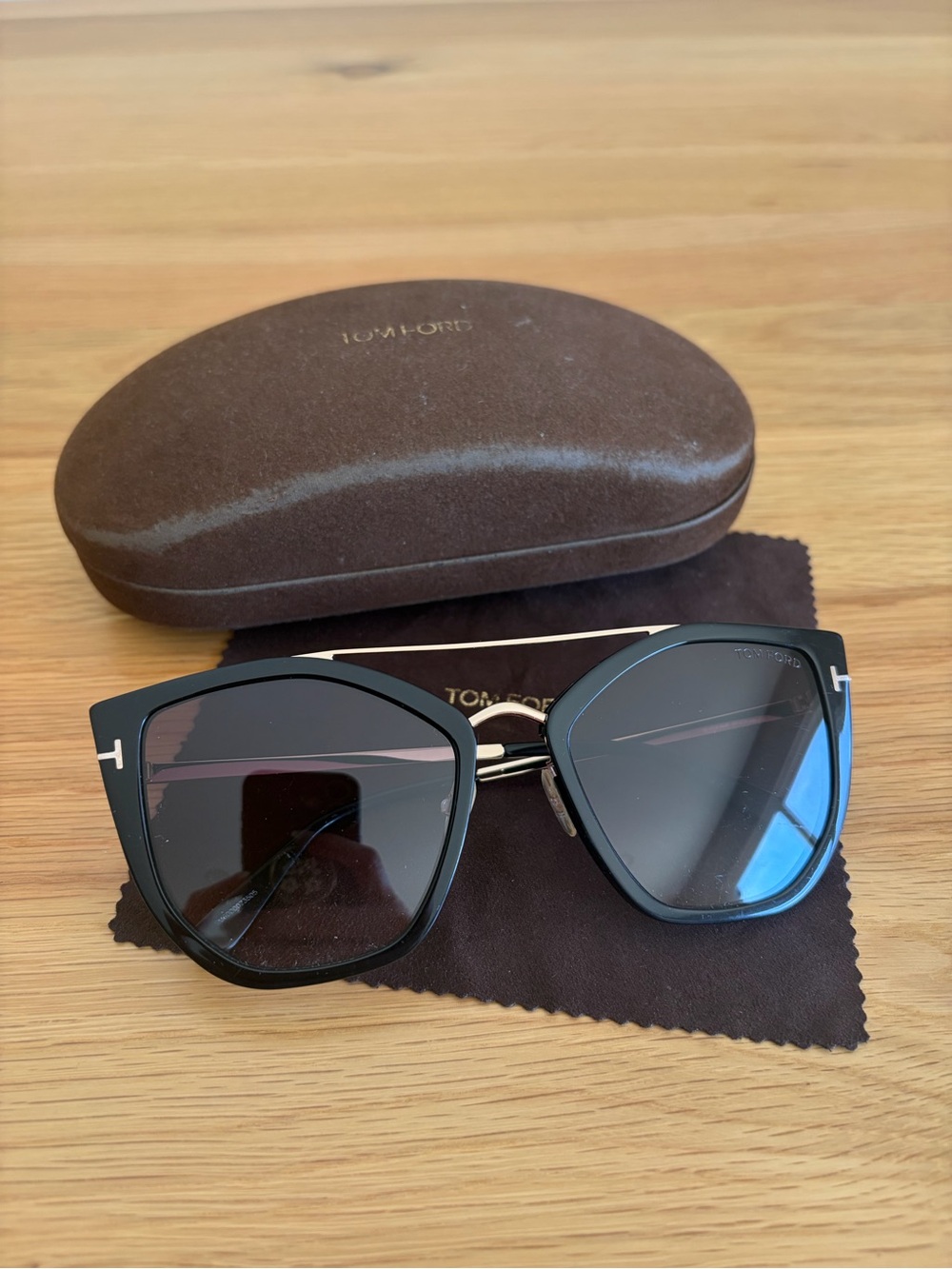 Tom Ford Glossy Black Oversized Cat-Eye Sunglasses